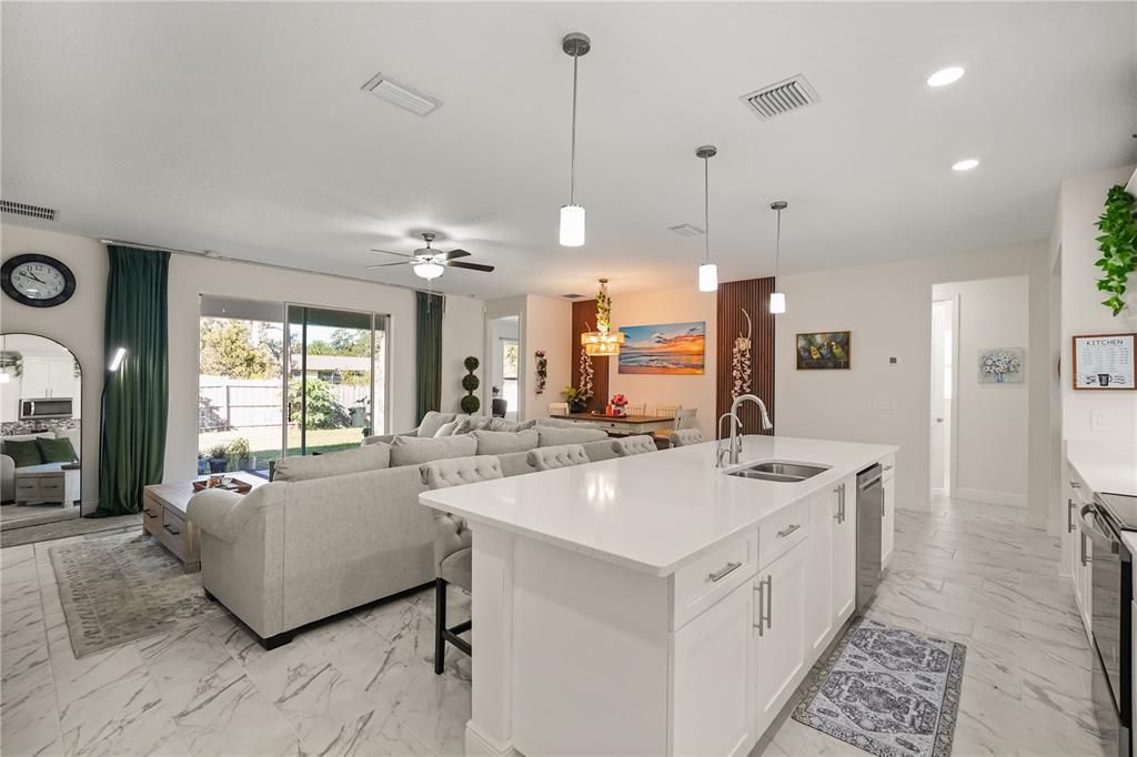For Sale: $573,000 (4 beds, 2 baths, 2214 Square Feet)