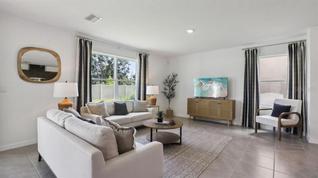 Active With Contract: $375,000 (4 beds, 2 baths, 2305 Square Feet)