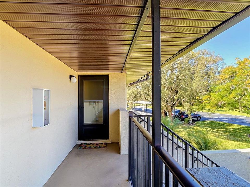 For Sale: $160,000 (2 beds, 2 baths, 957 Square Feet)