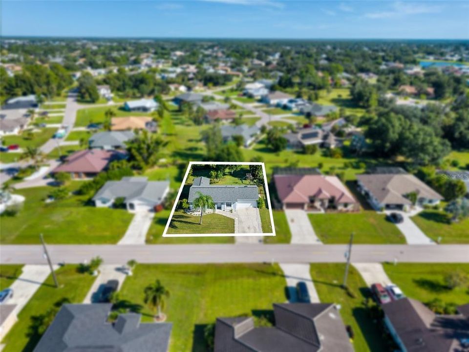 For Sale: $305,000 (4 beds, 2 baths, 1309 Square Feet)