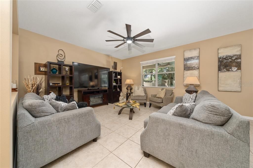 For Sale: $585,000 (4 beds, 2 baths, 2130 Square Feet)
