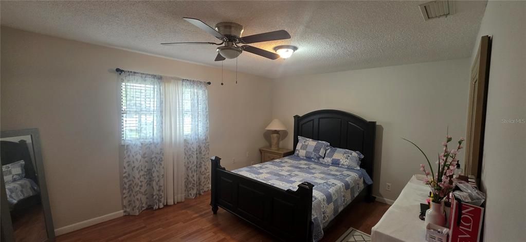 For Sale: $225,000 (2 beds, 2 baths, 1524 Square Feet)