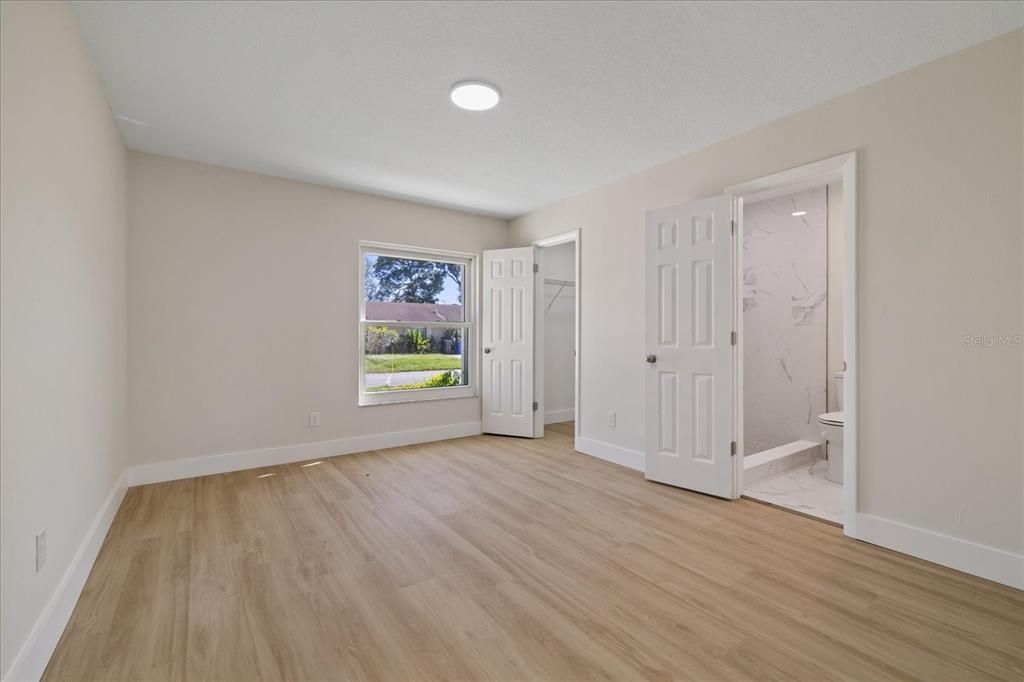 На продажу: $349,999 (3 спален, 2 ванн, 1186 Квадратных фут)