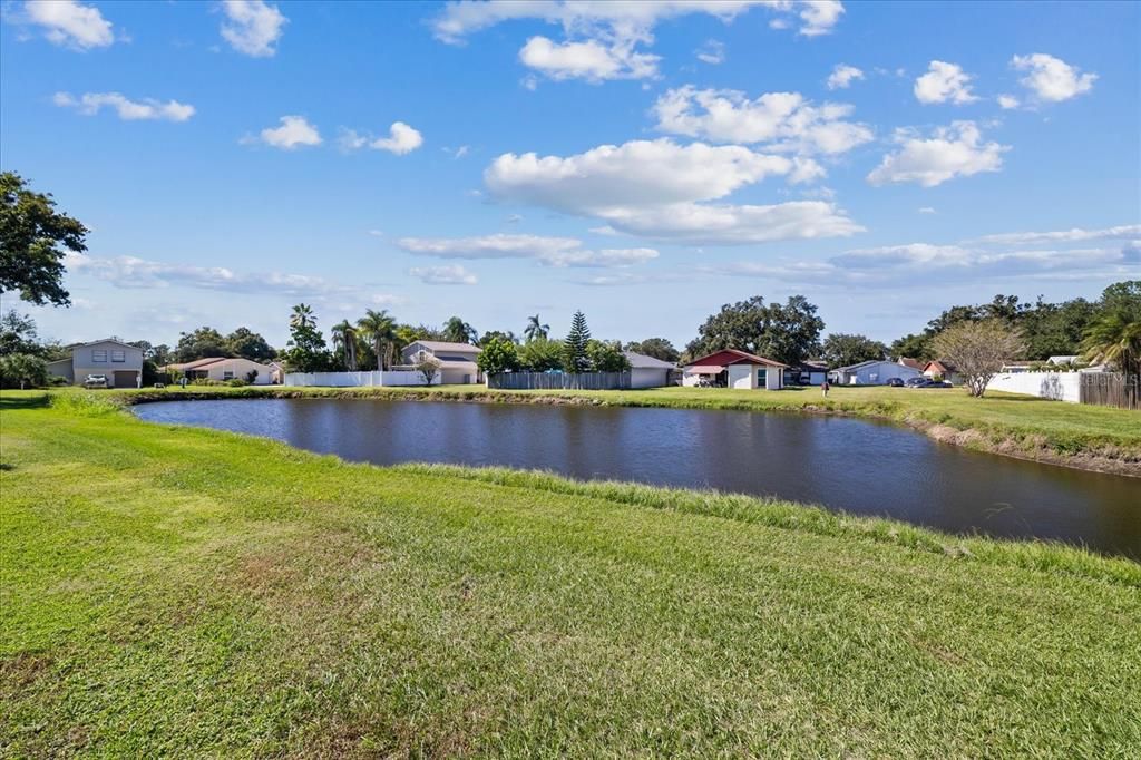 На продажу: $349,999 (3 спален, 2 ванн, 1186 Квадратных фут)