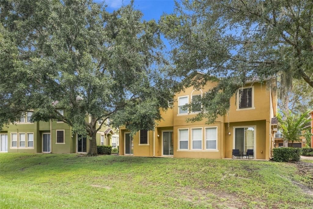 For Sale: $299,999 (3 beds, 2 baths, 1624 Square Feet)