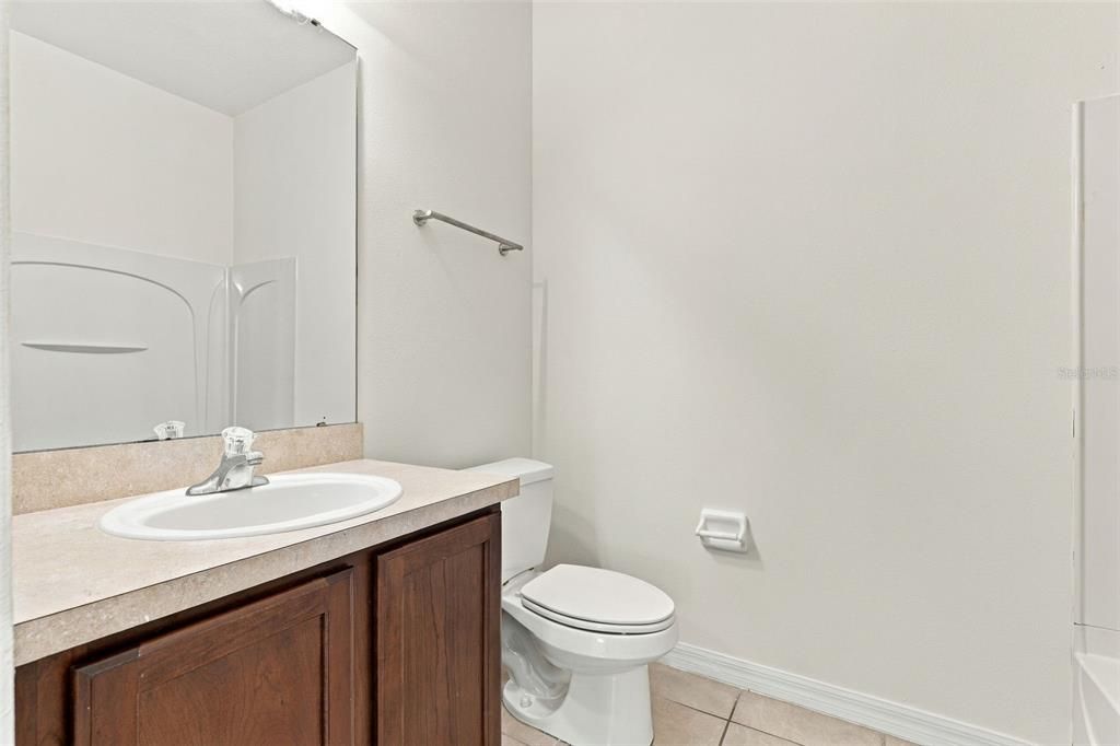 For Sale: $299,999 (3 beds, 2 baths, 1624 Square Feet)