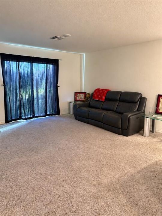 For Sale: $279,000 (3 beds, 2 baths, 1551 Square Feet)