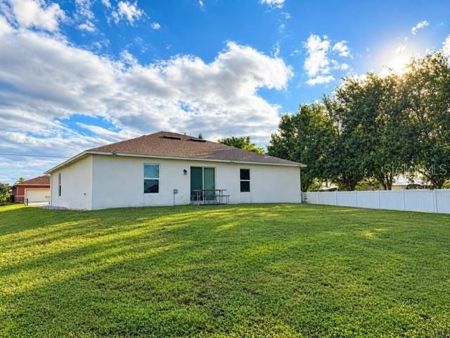 For Sale: $299,000 (3 beds, 2 baths, 1551 Square Feet)