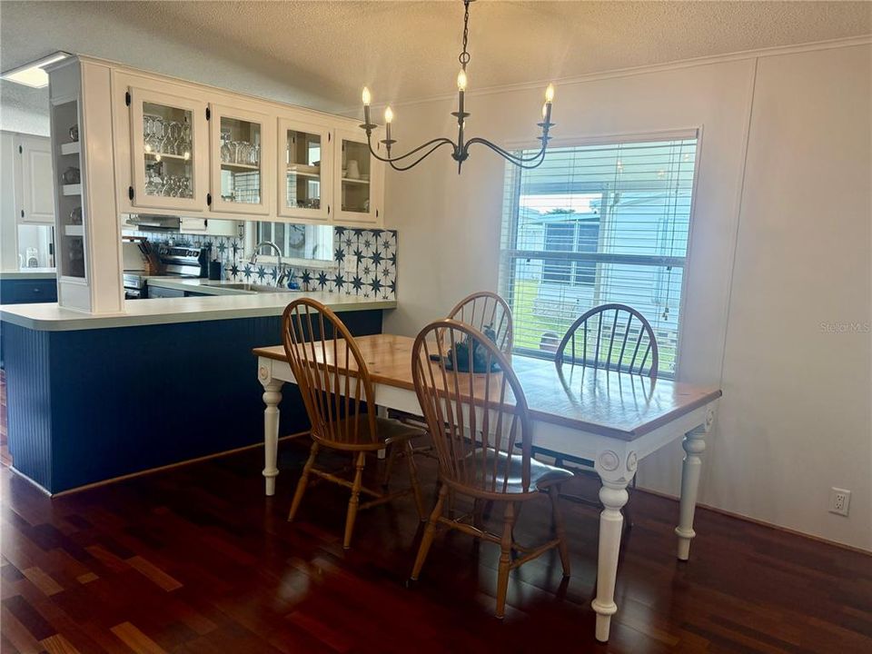 En Venta: $220,000 (3 camas, 2 baños, 1224 Pies cuadrados)