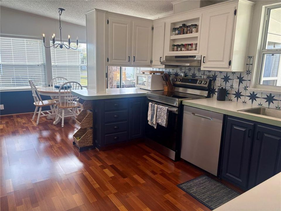 En Venta: $220,000 (3 camas, 2 baños, 1224 Pies cuadrados)