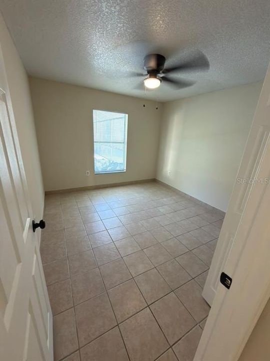 En Venta: $314,900 (4 camas, 2 baños, 1604 Pies cuadrados)