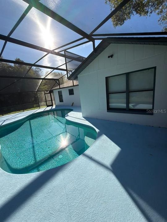 En Venta: $314,900 (4 camas, 2 baños, 1604 Pies cuadrados)