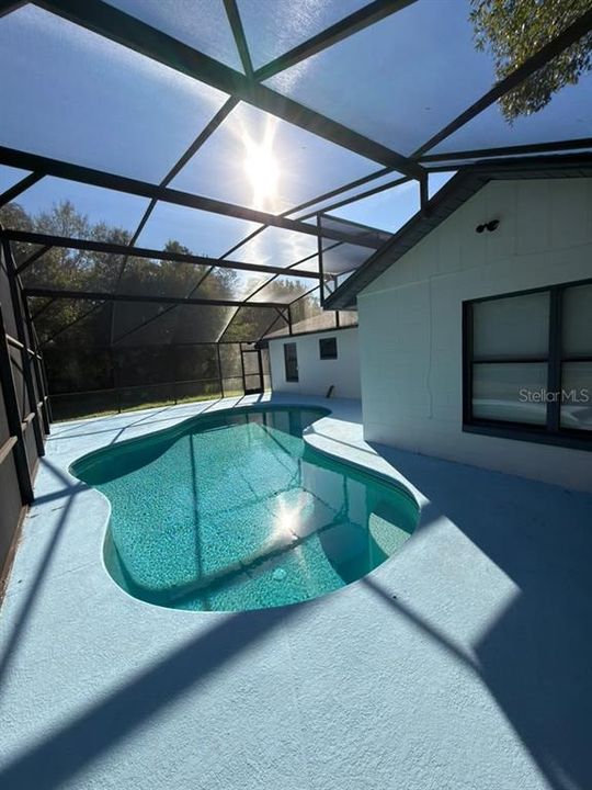 En Venta: $314,900 (4 camas, 2 baños, 1604 Pies cuadrados)