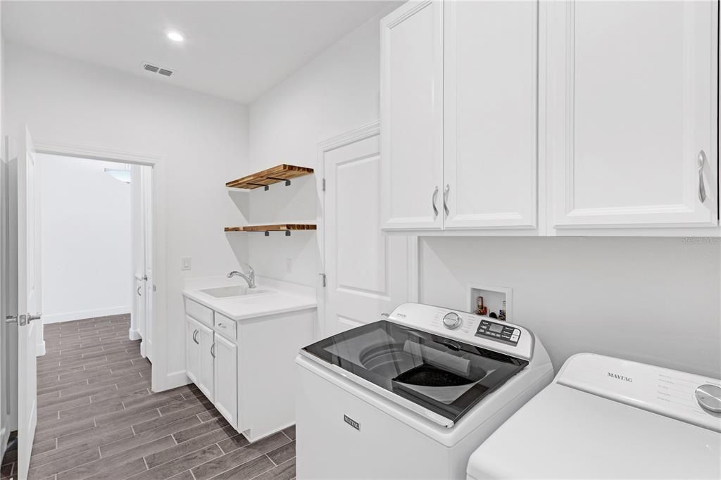En Venta: $475,000 (3 camas, 2 baños, 1849 Pies cuadrados)