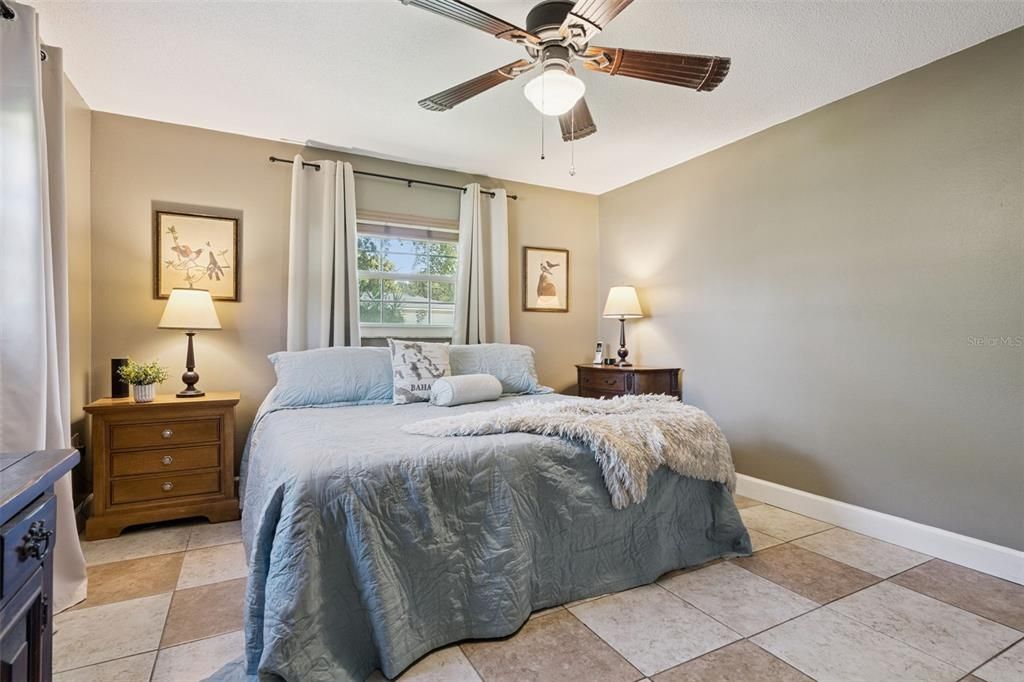 For Sale: $585,000 (3 beds, 2 baths, 1660 Square Feet)