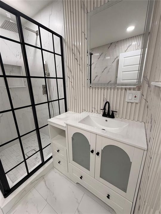 En Venta: $429,000 (3 camas, 2 baños, 1155 Pies cuadrados)
