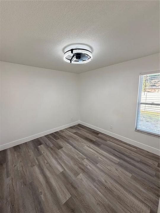 En Venta: $429,000 (3 camas, 2 baños, 1155 Pies cuadrados)