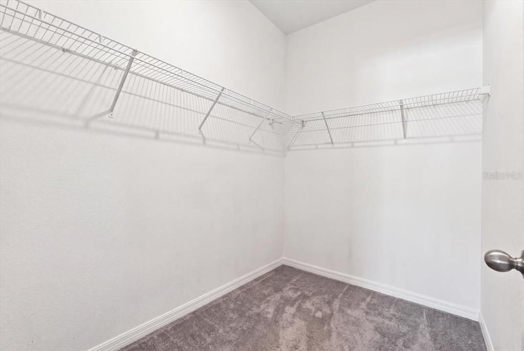 En Venta: $290,000 (4 camas, 2 baños, 1793 Pies cuadrados)