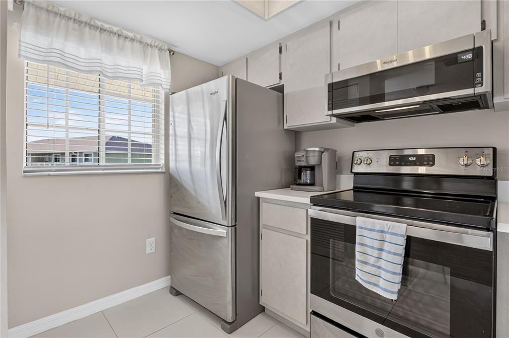 En Venta: $159,900 (2 camas, 2 baños, 897 Pies cuadrados)