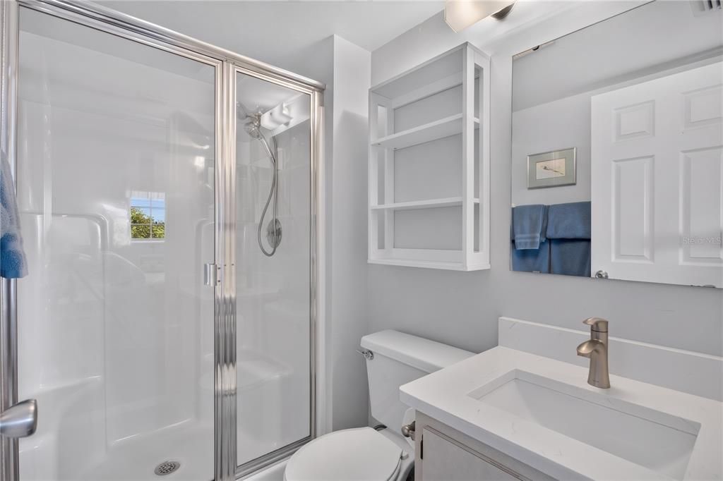 En Venta: $159,900 (2 camas, 2 baños, 897 Pies cuadrados)