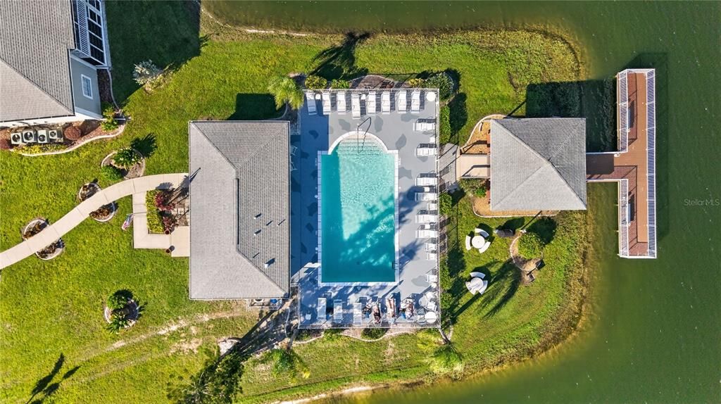 En Venta: $159,900 (2 camas, 2 baños, 897 Pies cuadrados)