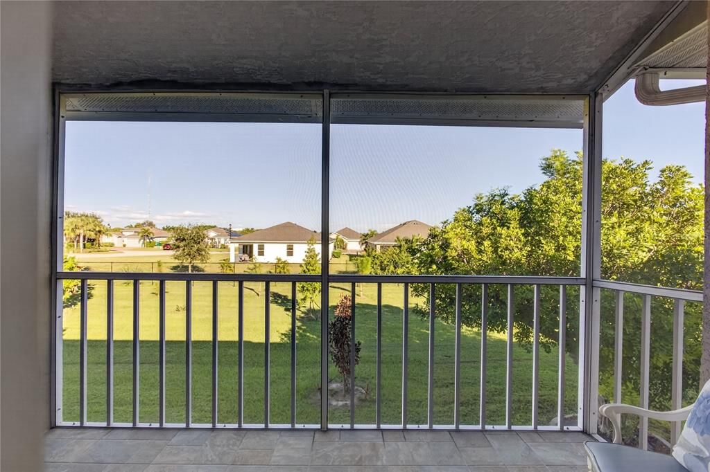 En Venta: $159,900 (2 camas, 2 baños, 897 Pies cuadrados)