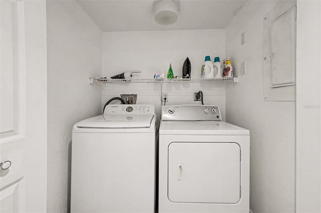 For Sale: $209,000 (2 beds, 2 baths, 1394 Square Feet)