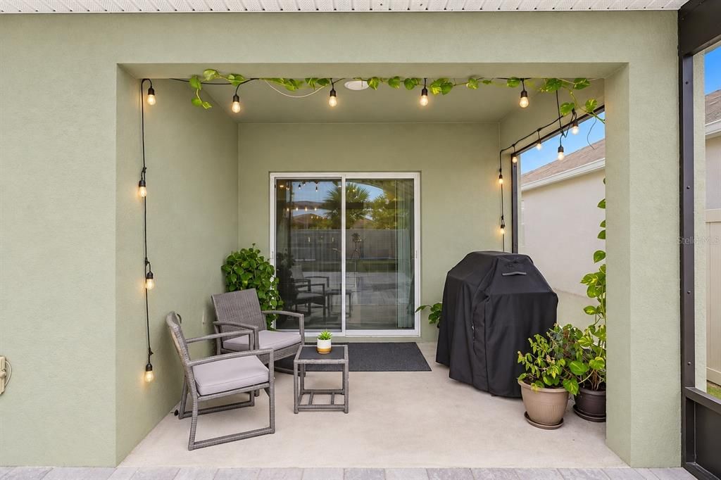 For Sale: $410,000 (4 beds, 2 baths, 1815 Square Feet)