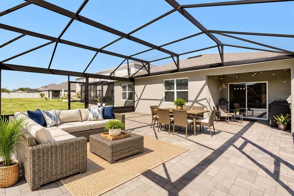 For Sale: $410,000 (4 beds, 2 baths, 1815 Square Feet)