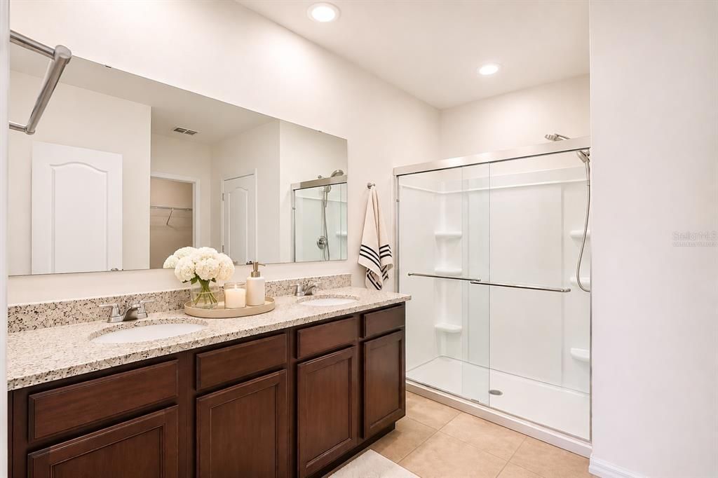 For Sale: $410,000 (4 beds, 2 baths, 1815 Square Feet)