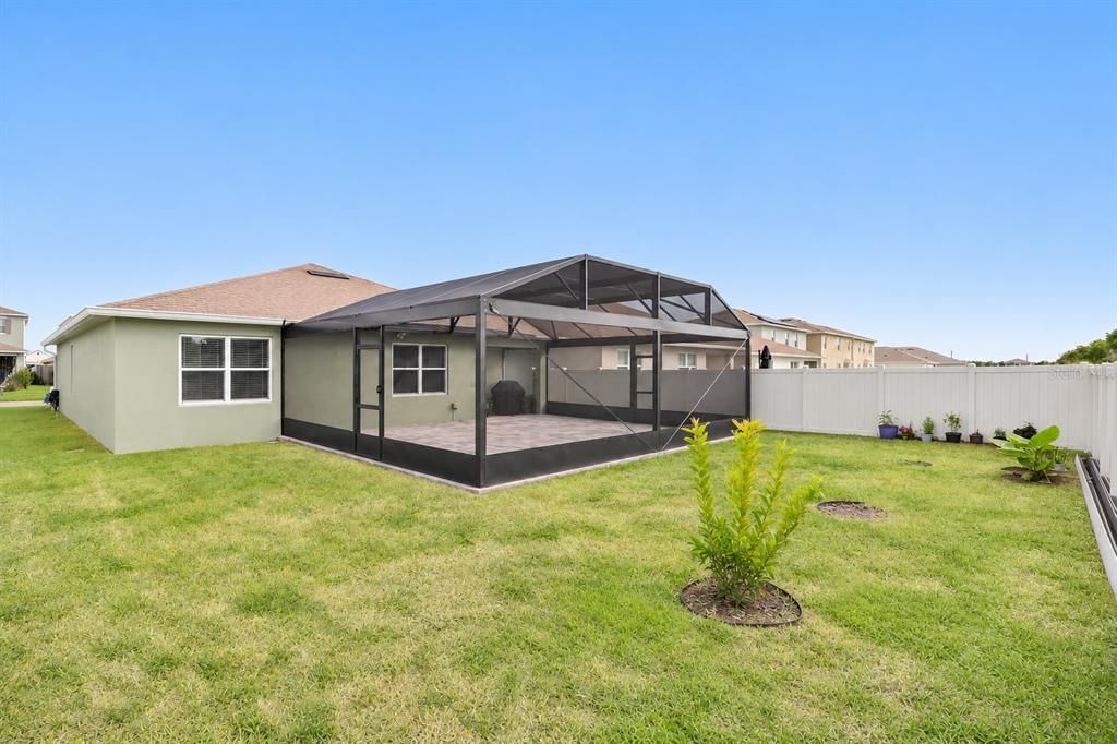 For Sale: $410,000 (4 beds, 2 baths, 1815 Square Feet)
