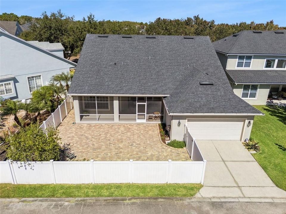 For Sale: $579,900 (3 beds, 2 baths, 2589 Square Feet)