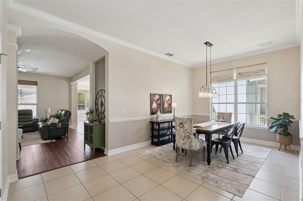 For Sale: $579,900 (3 beds, 2 baths, 2589 Square Feet)