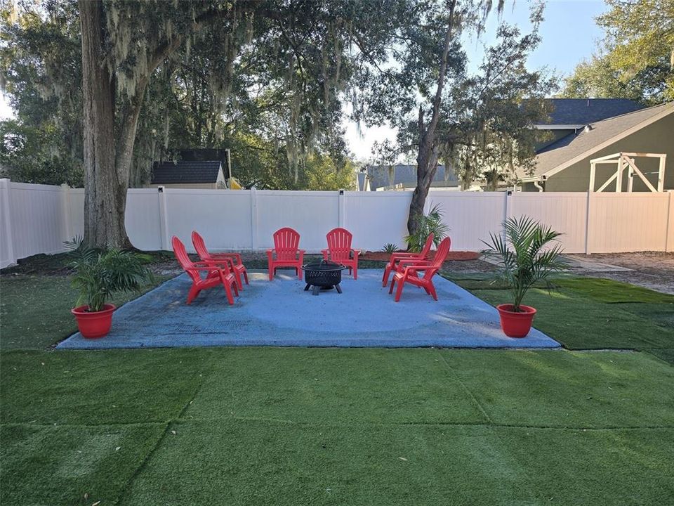 For Sale: $439,900 (4 beds, 2 baths, 2020 Square Feet)