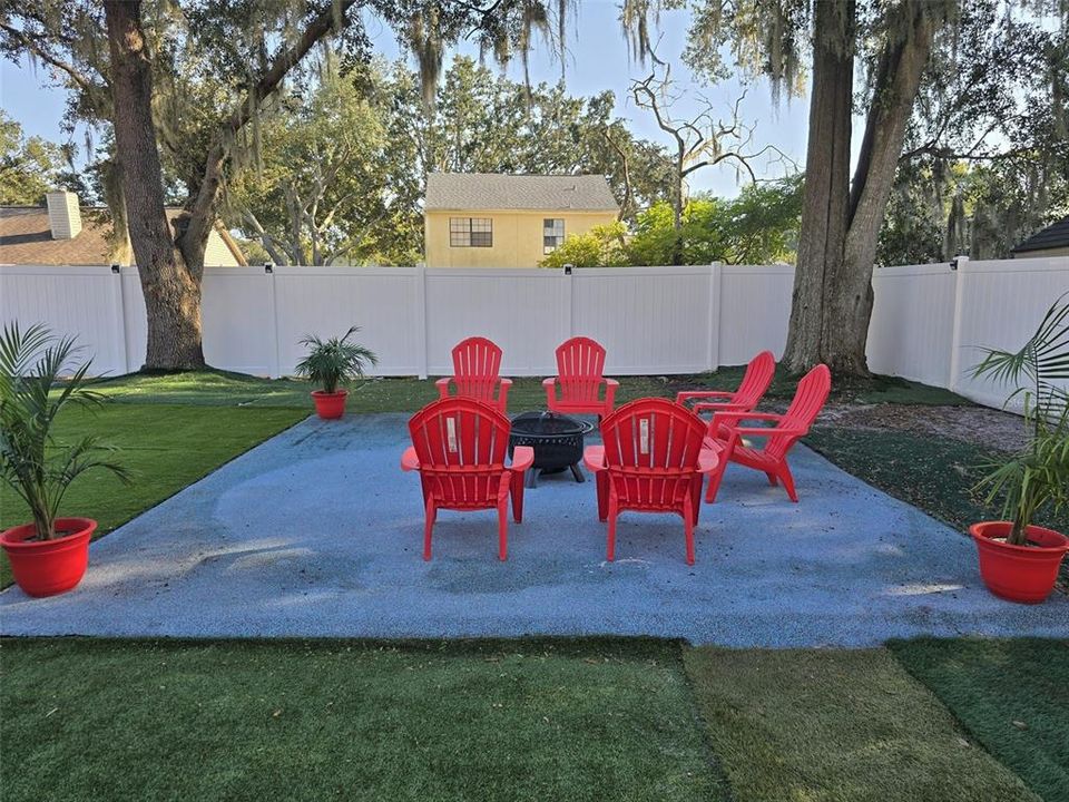 For Sale: $439,900 (4 beds, 2 baths, 2020 Square Feet)
