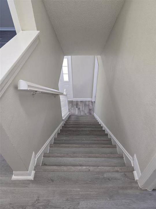 For Sale: $439,900 (4 beds, 2 baths, 2020 Square Feet)