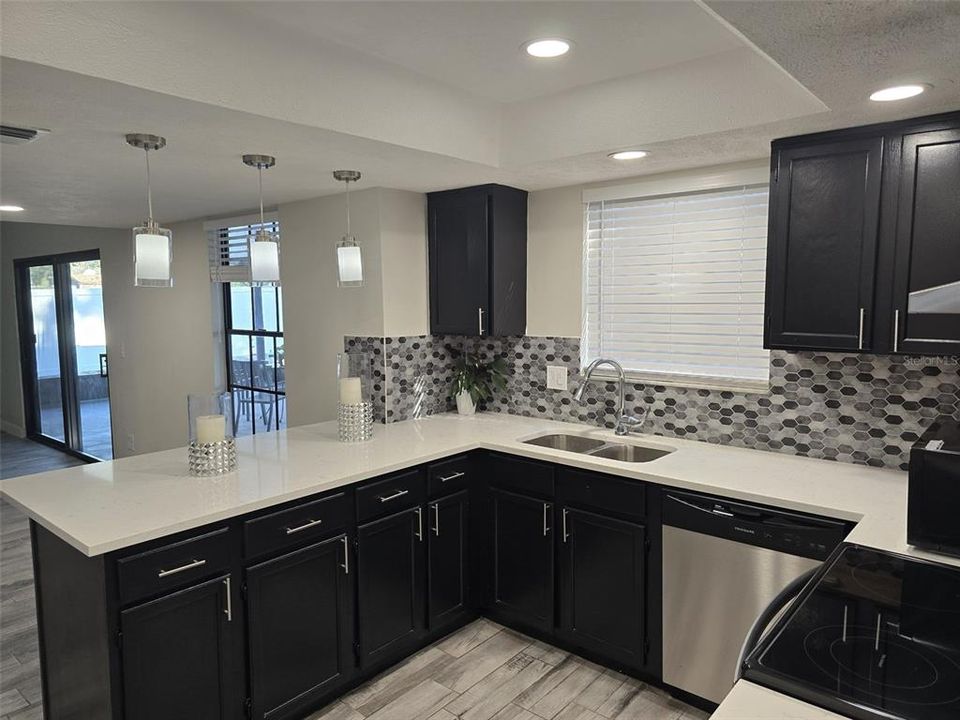 For Sale: $439,900 (4 beds, 2 baths, 2020 Square Feet)