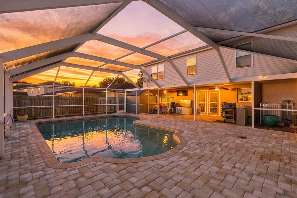 En Venta: $499,000 (4 camas, 2 baños, 2956 Pies cuadrados)