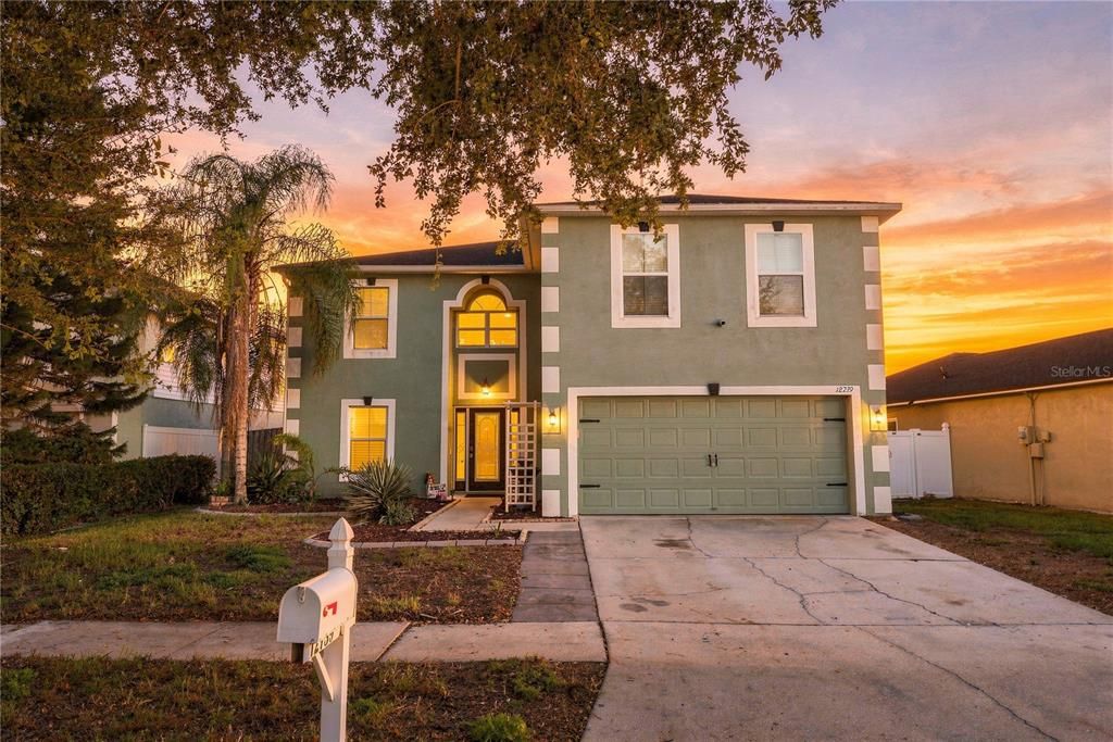 En Venta: $499,000 (4 camas, 2 baños, 2956 Pies cuadrados)