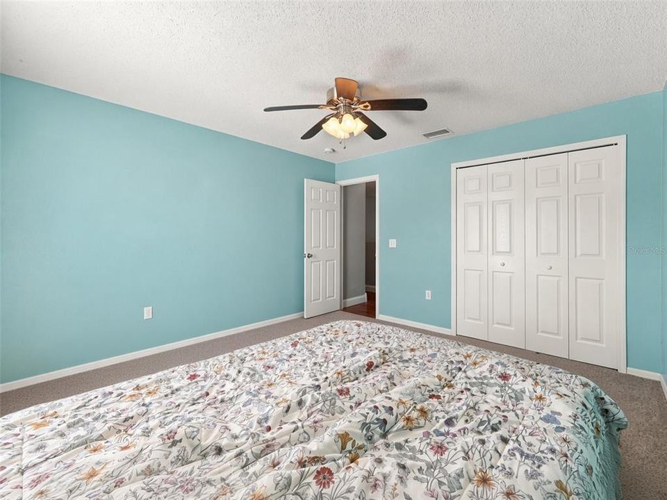 En Venta: $499,000 (4 camas, 2 baños, 2956 Pies cuadrados)
