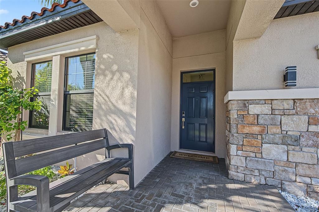 For Sale: $366,999 (3 beds, 2 baths, 1971 Square Feet)