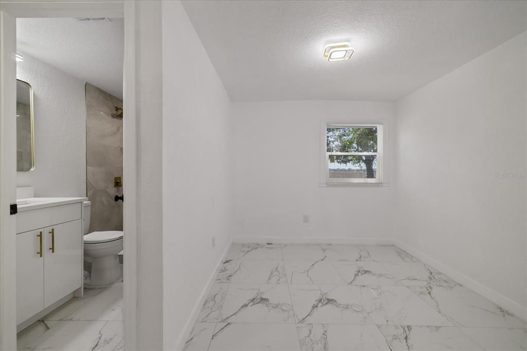 For Sale: $387,900 (4 beds, 3 baths, 1236 Square Feet)