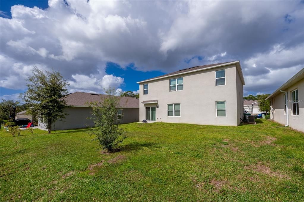 For Sale: $455,000 (5 beds, 3 baths, 2594 Square Feet)
