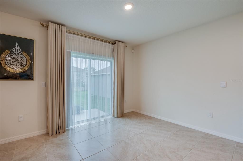 For Sale: $455,000 (5 beds, 3 baths, 2594 Square Feet)