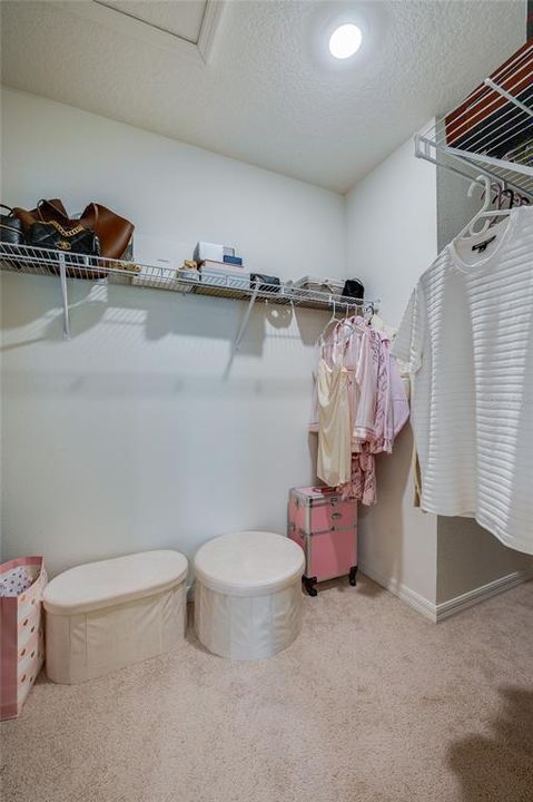 For Sale: $455,000 (5 beds, 3 baths, 2594 Square Feet)