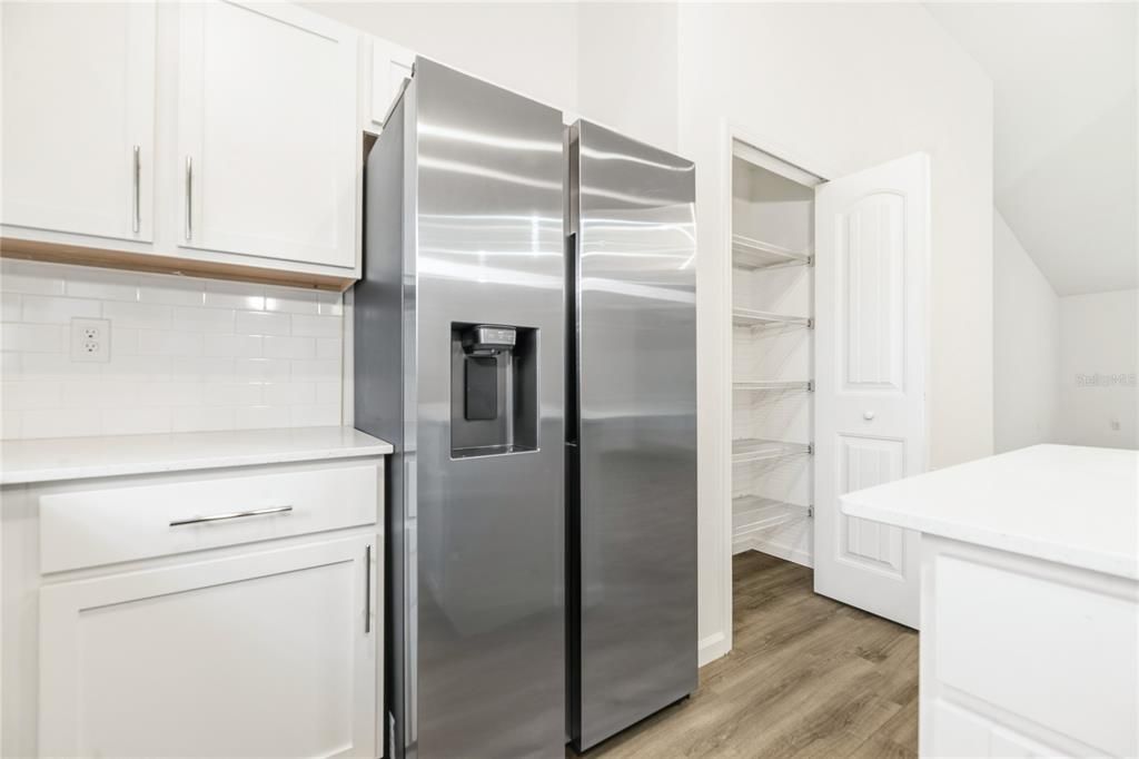 На продажу: $310,000 (3 спален, 2 ванн, 1503 Квадратных фут)