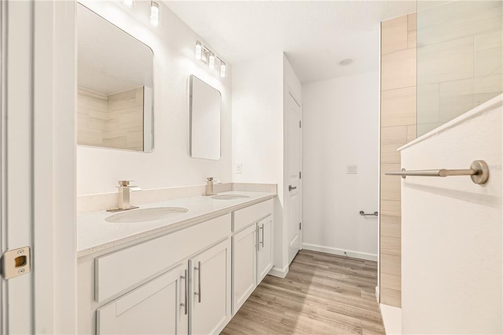 На продажу: $310,000 (3 спален, 2 ванн, 1503 Квадратных фут)