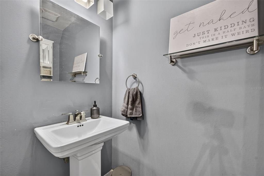 For Sale: $198,500 (2 beds, 2 baths, 1309 Square Feet)