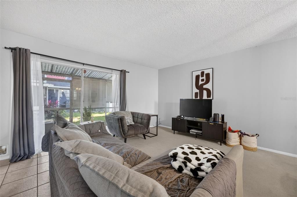 For Sale: $198,500 (2 beds, 2 baths, 1309 Square Feet)