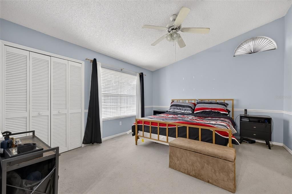 For Sale: $198,500 (2 beds, 2 baths, 1309 Square Feet)